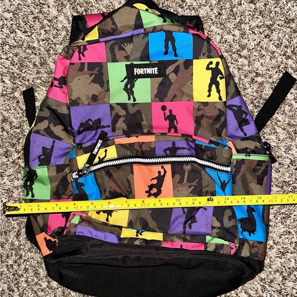 Colorful Fortnite Backpack - Picture 3 of 8